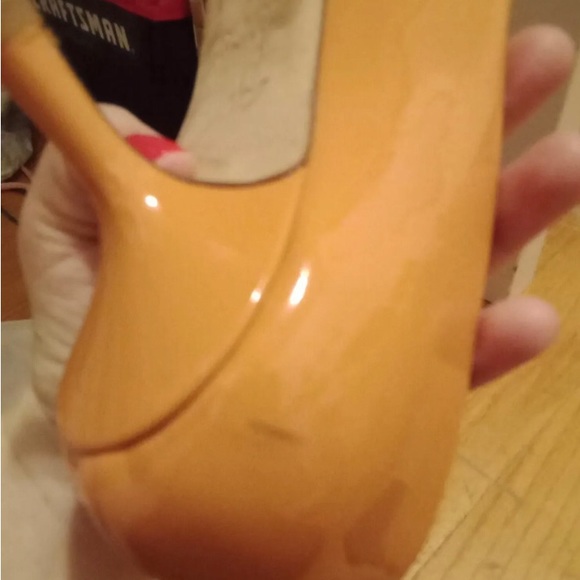 Giuseppe Zanotti Orange Patent leather kitten heels size 7 - Picture 13 of 13